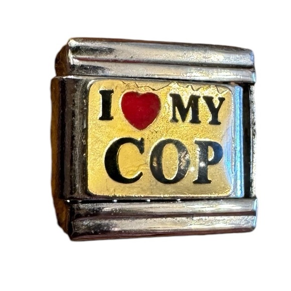 Vintage Y2K Italian Charm‎ Bracelet I Love ❤️ My Cop Police Officer Wife Charm - Picture 1 of 2